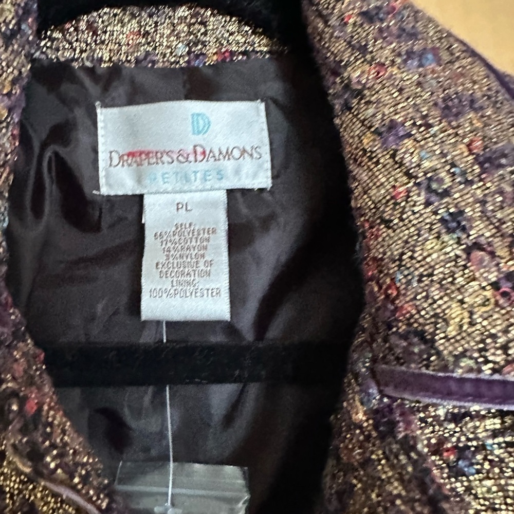Draper and Damon casual blazer 
Metallic flecked . Never worn 
Size Pet L